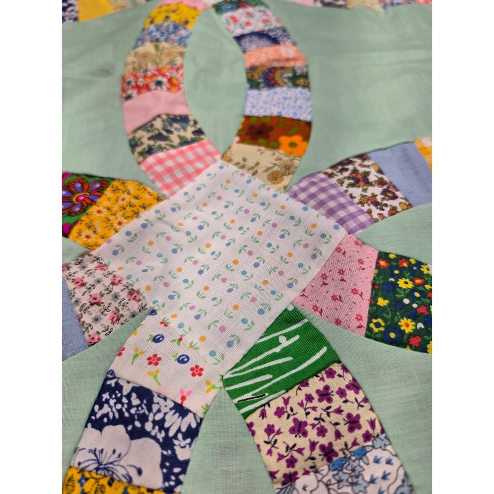 Vintage Double Wedding Ring Quilt Top Mint Green Multi Scrap Patchwork 55x93 - Picture 3 of 9